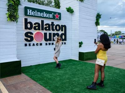 Megkezdődött a Balaton Sound fesztivál