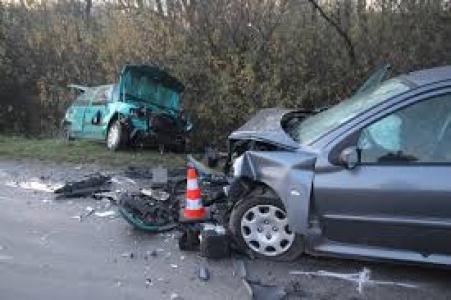 Két autó ütközött Söpte és Vasasszonyfa között - hárman megsérültek